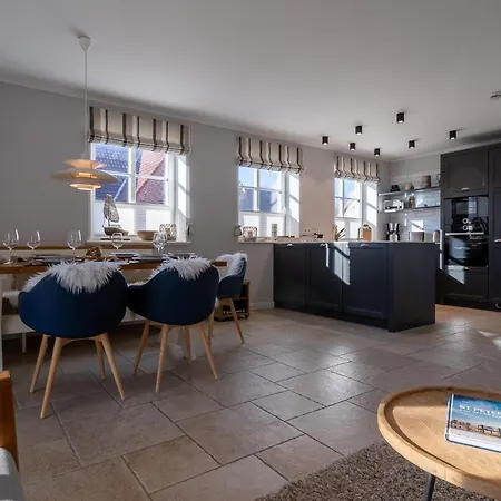 Reetdachhaus Hygge Reetdachhaus Hygge *