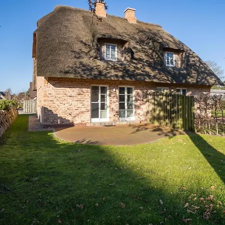 Reetdachhaus Hygge Reetdachhaus Hygge *